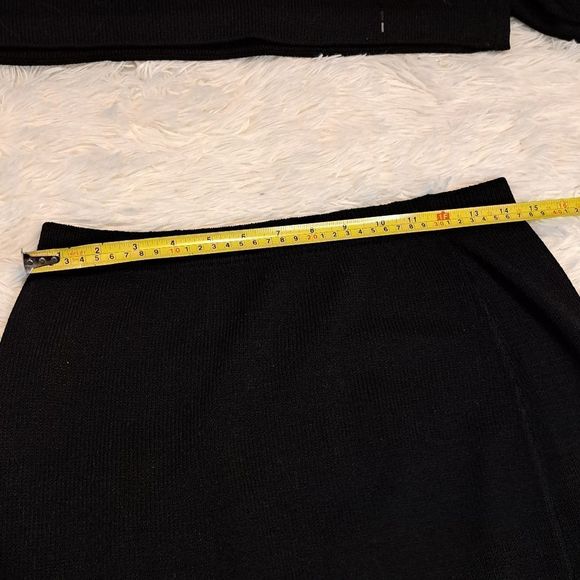 Vintage St. John Beaded Outfit - Picture 13 of 14